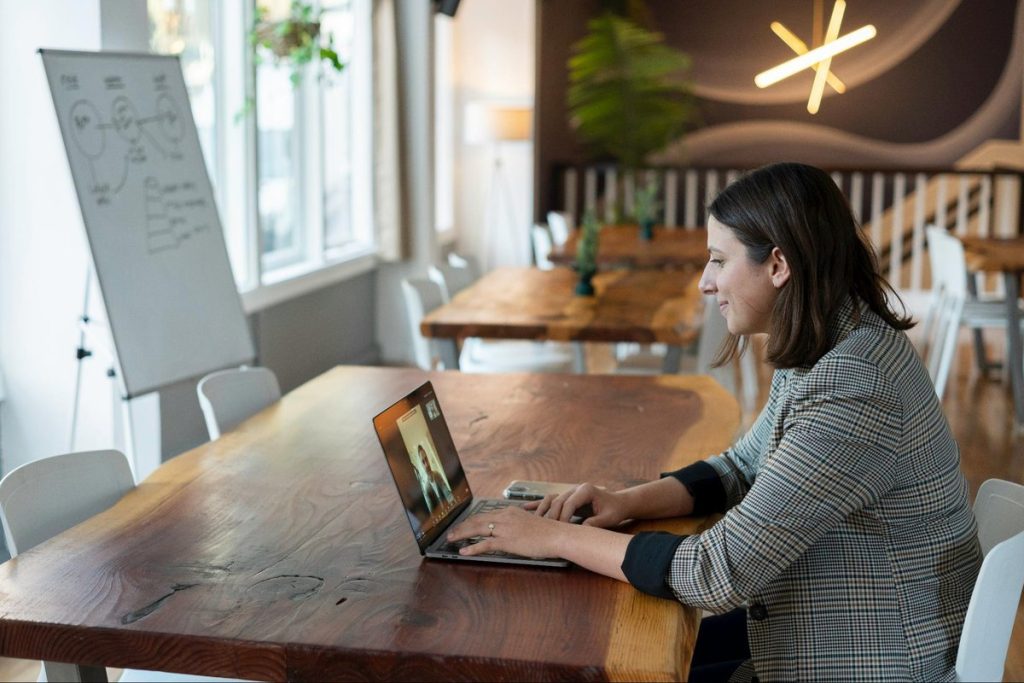 essential tips for remote workers to manage work life balance 7