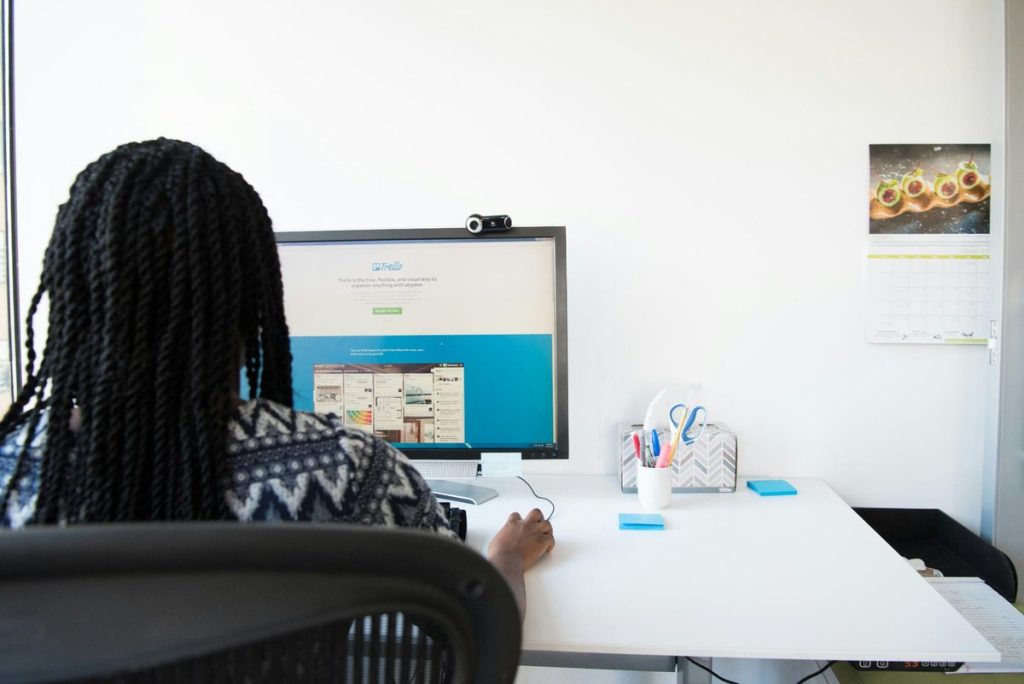 essential tips for remote workers to manage work life balance 8