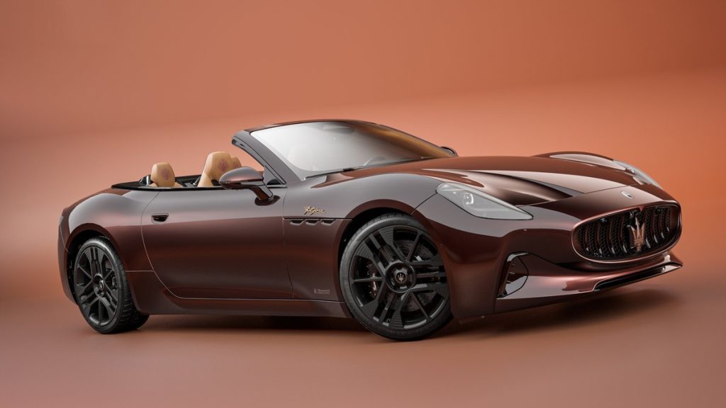 maserati launches its first 100 percent electric luxury convertible (8)