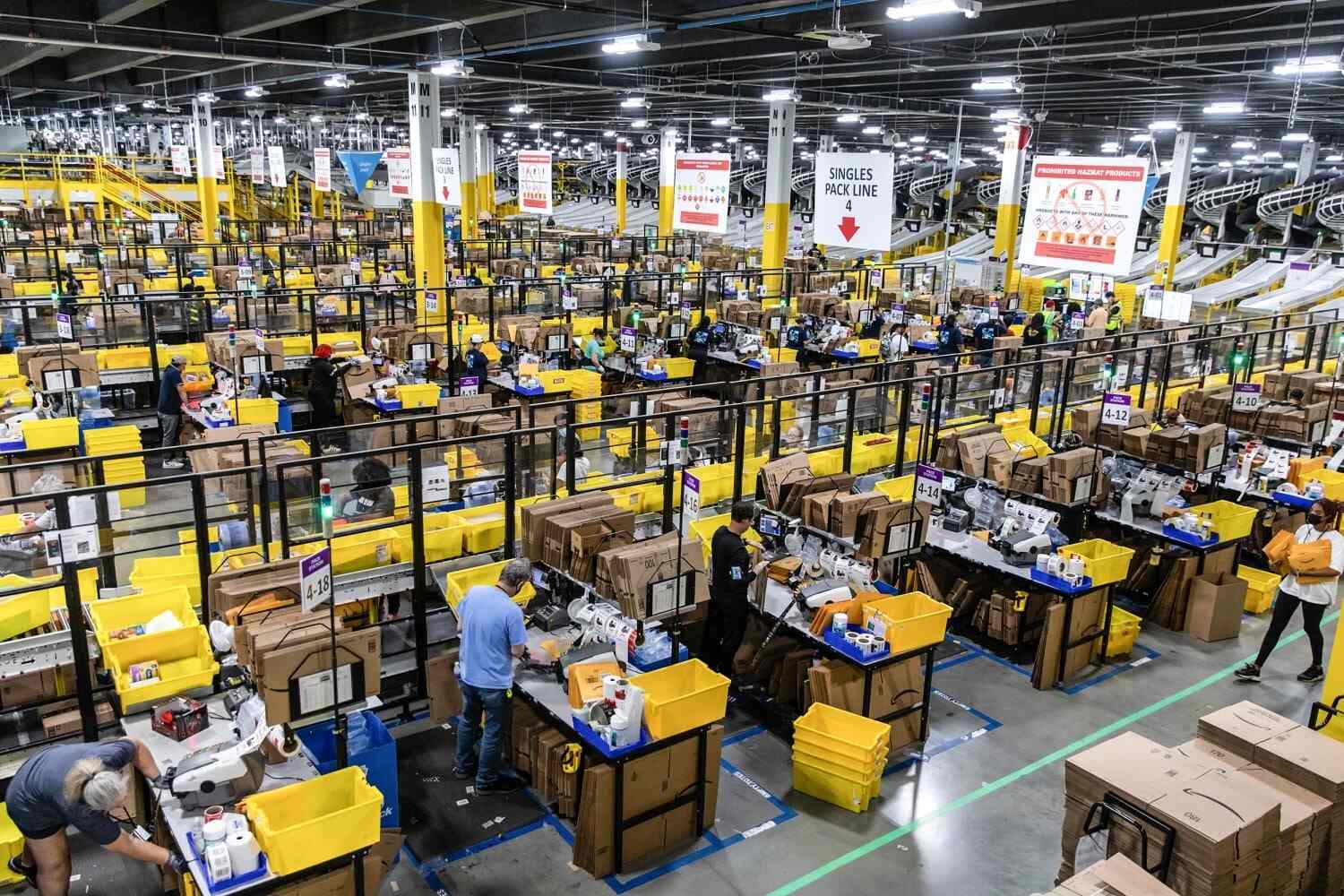 amazon employees push back against return to office mandate