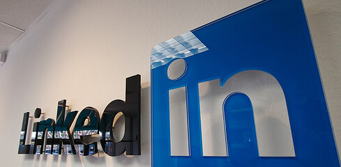 linkedin's follower count problem turns out to be a glitch