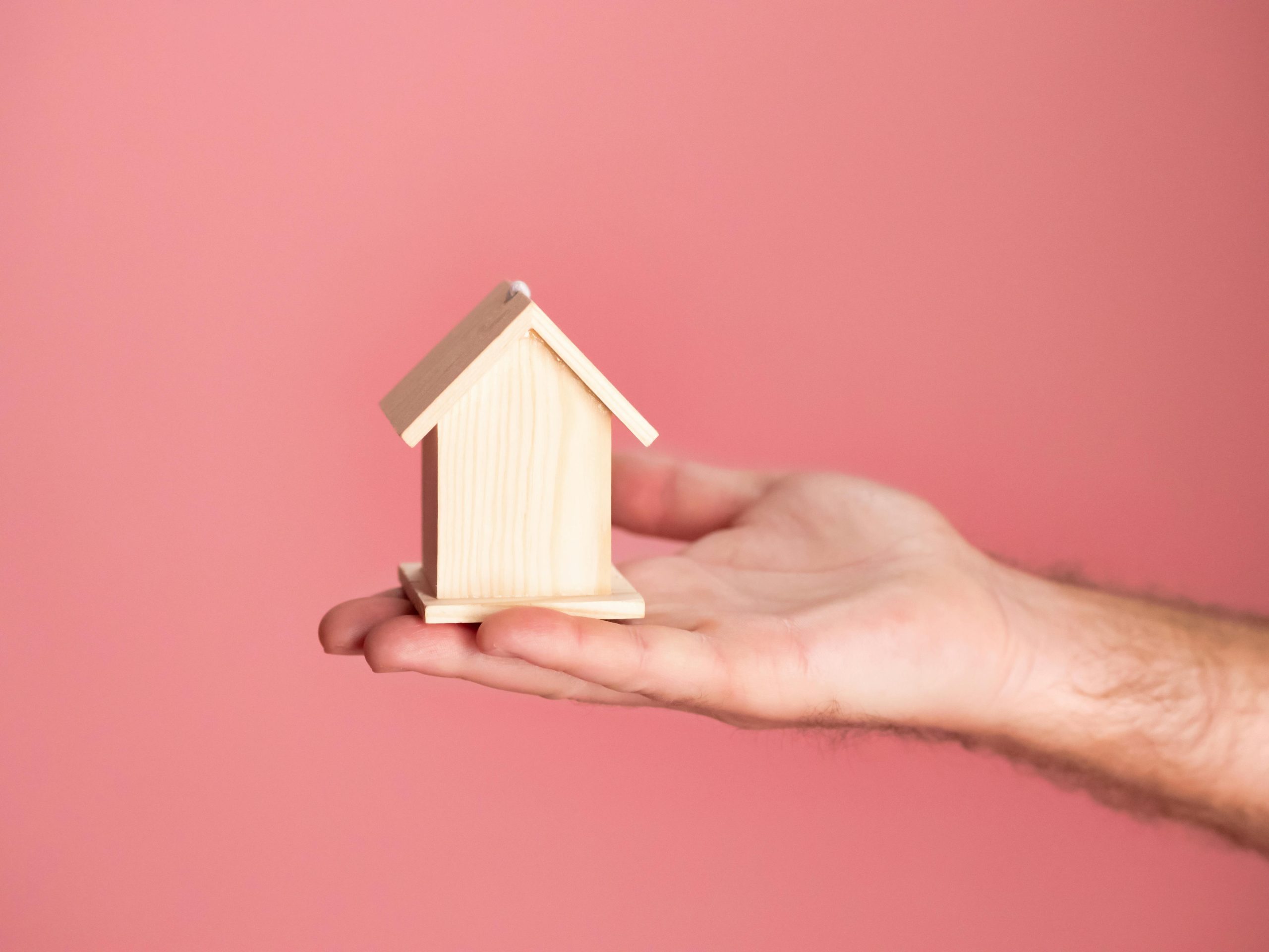 most borrowers opting for short term fixes, quick impact of falling interest rates expected