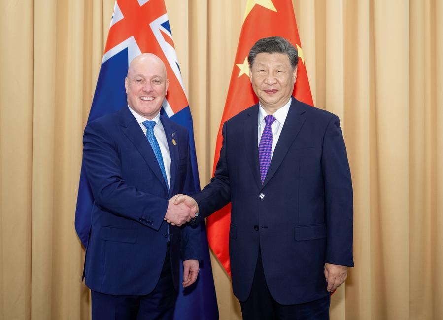 luxon, xi jinping hold productive meeting at apec summit