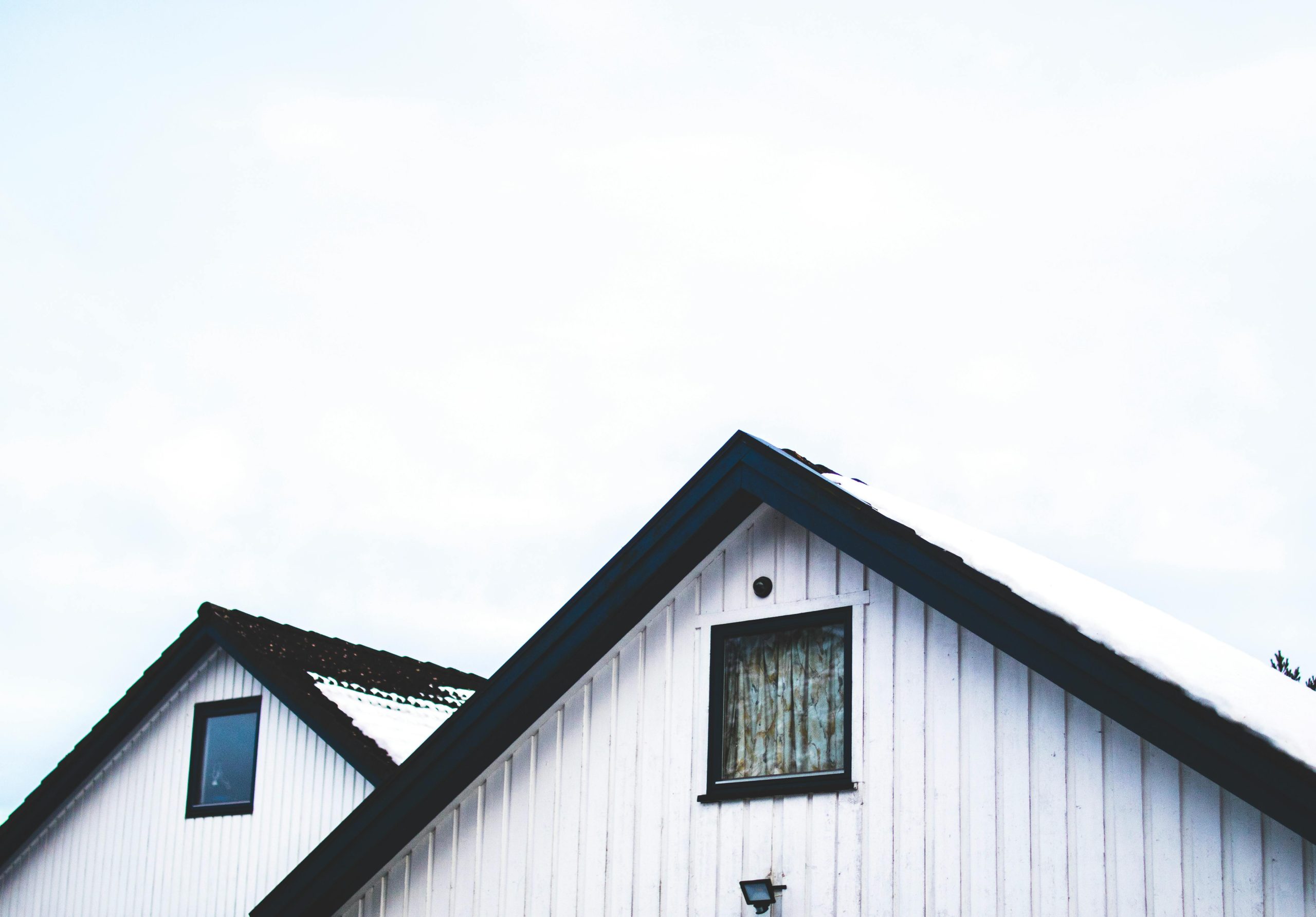 researcher projects modest house price increases in new zealand