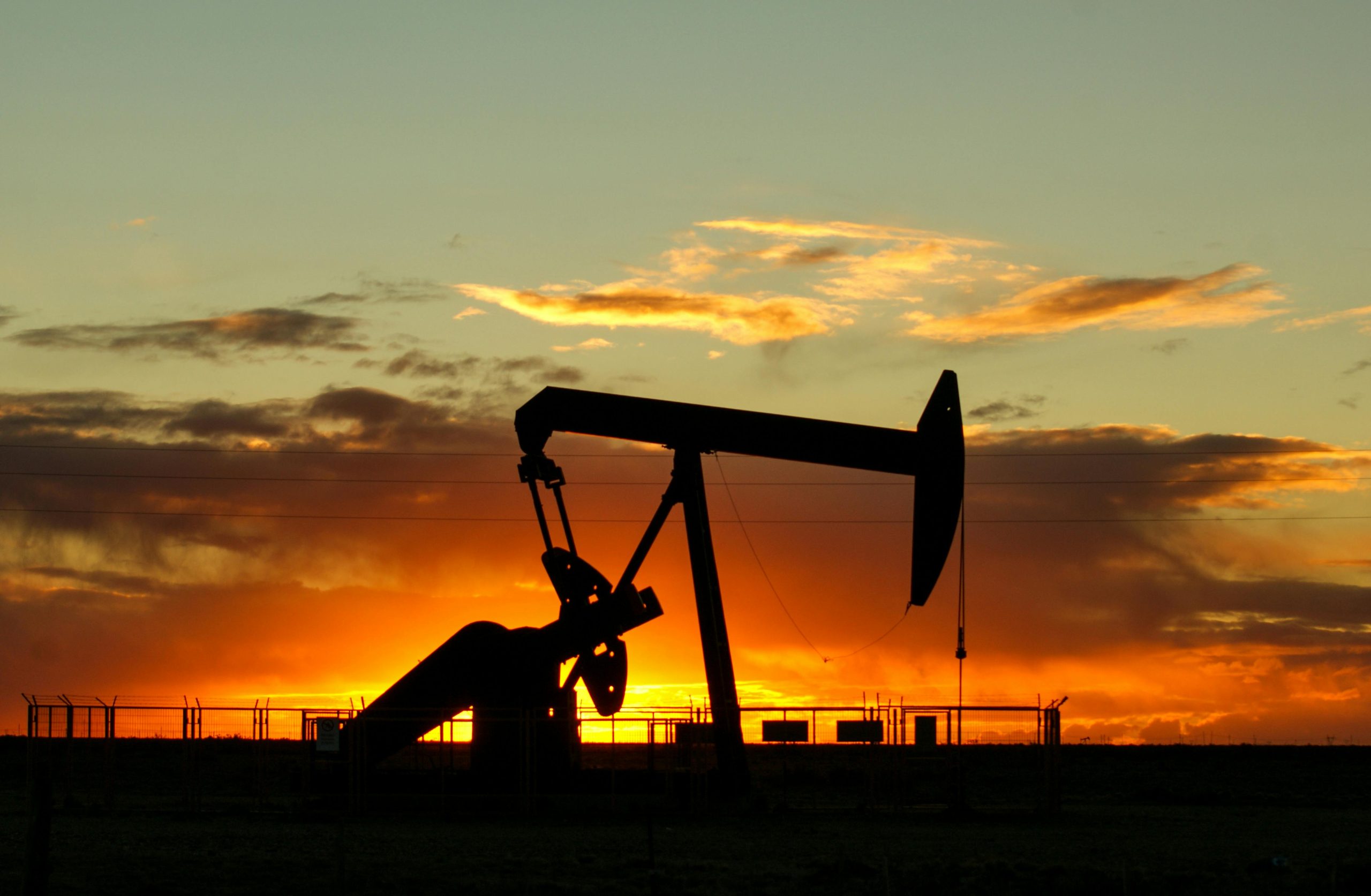 oil well