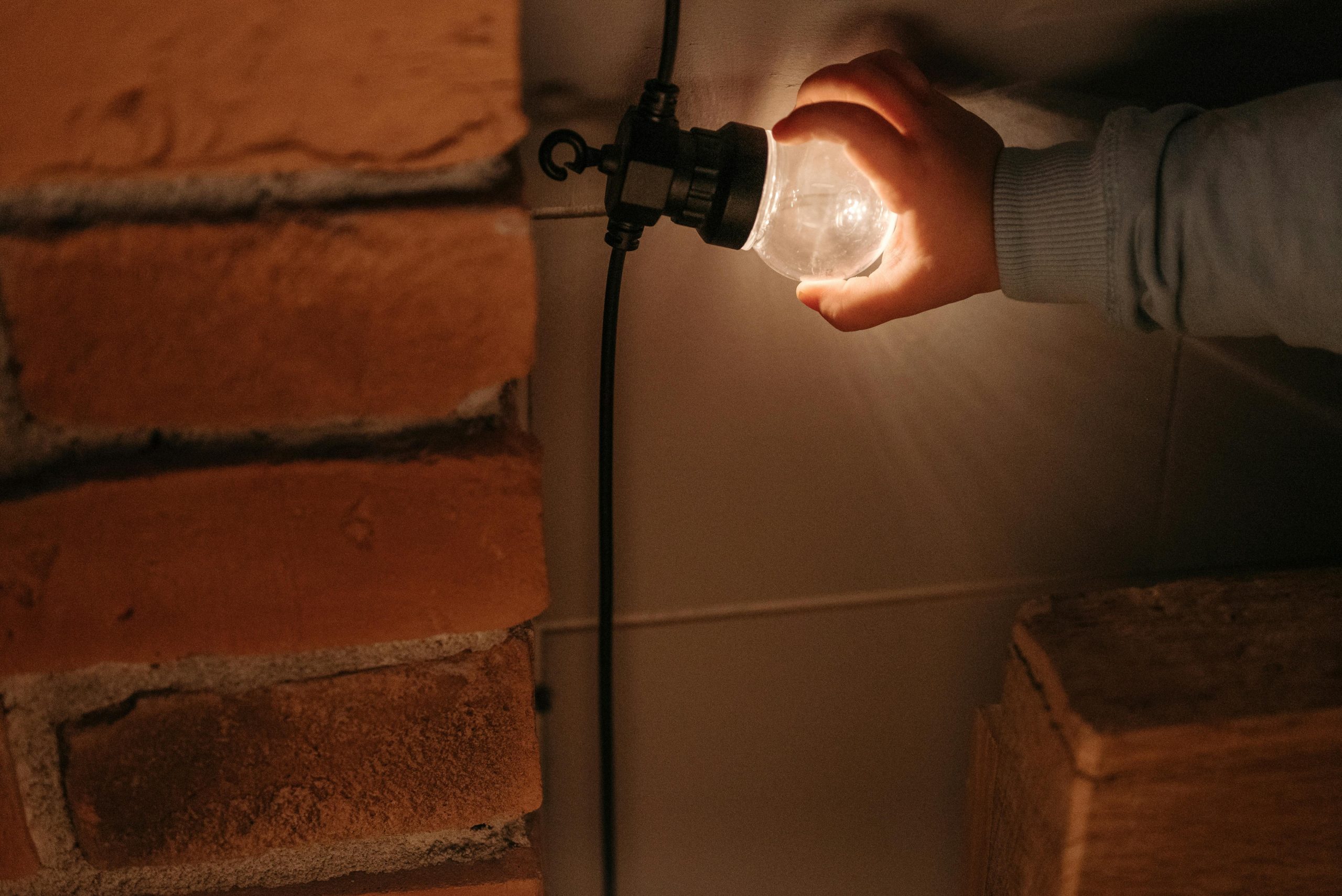 eranz launches resource to aid consumers with electricity bill challenges