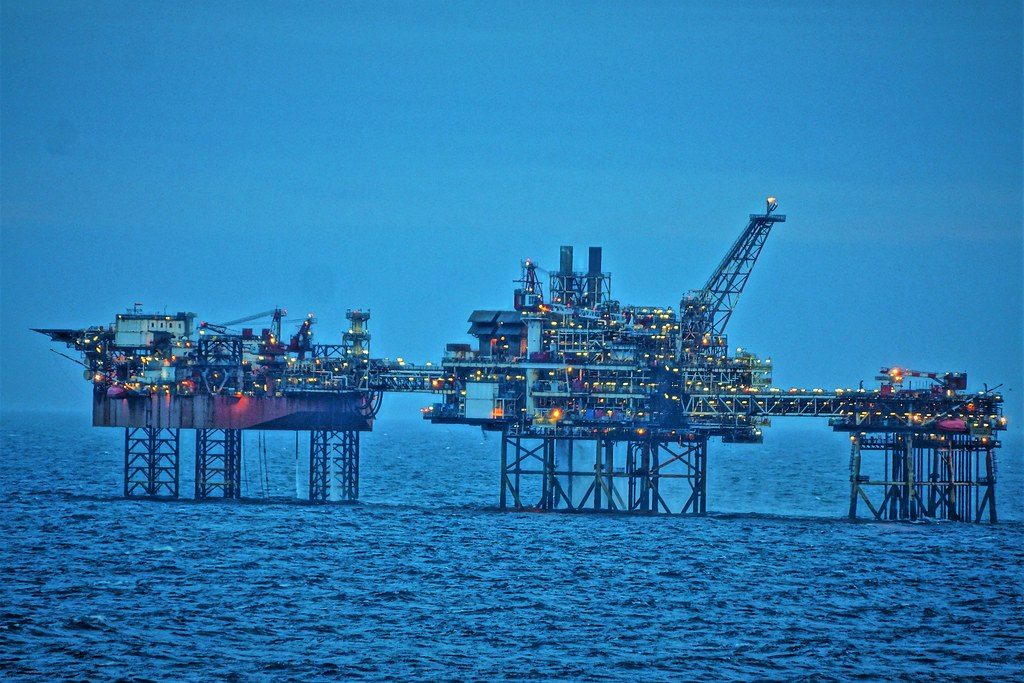 oil prices hit multi year lows amid tariff fears