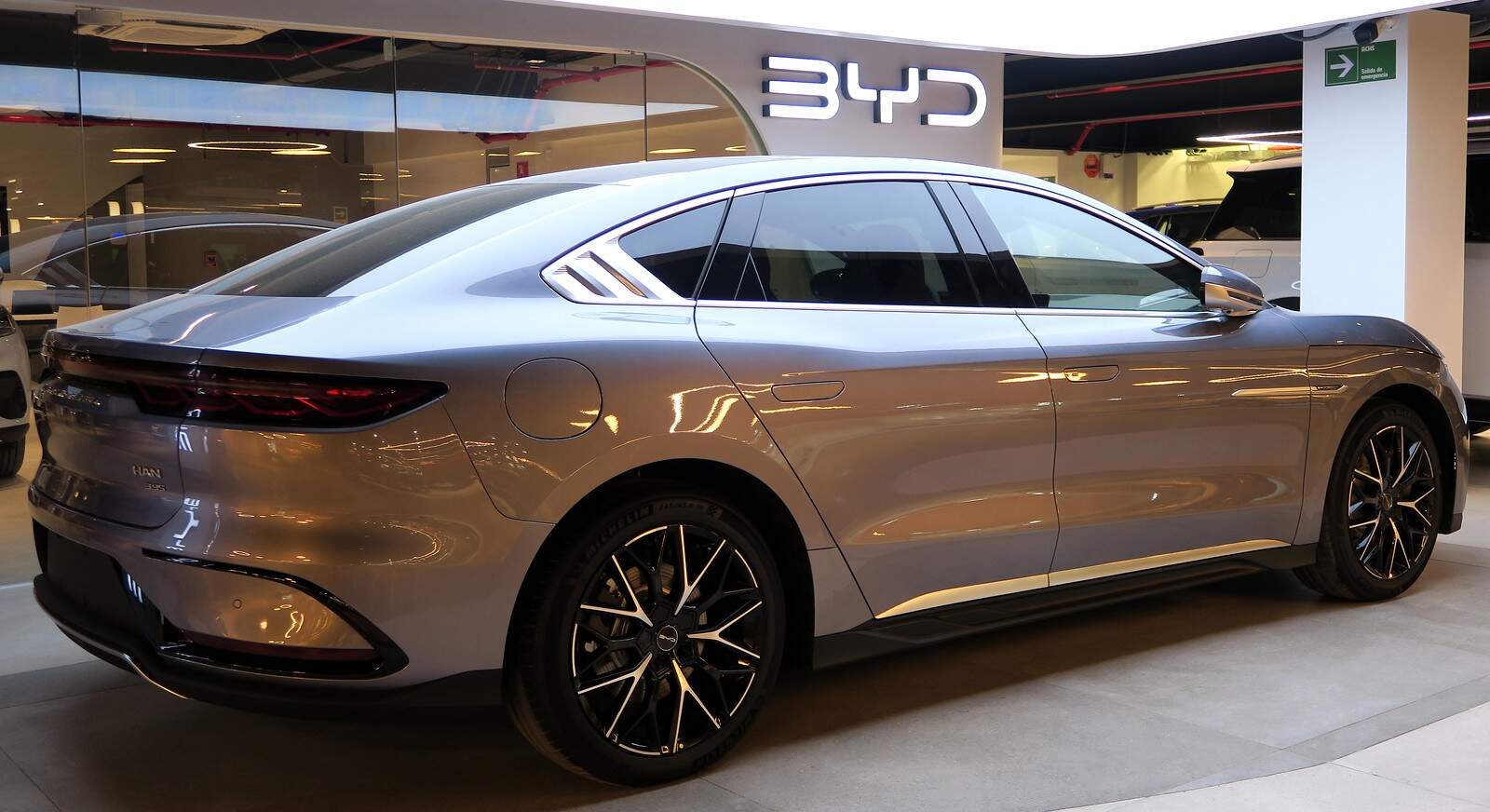 china’s ev industry grapples with fierce price competition