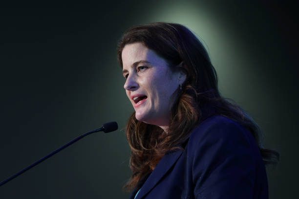 nicola willis