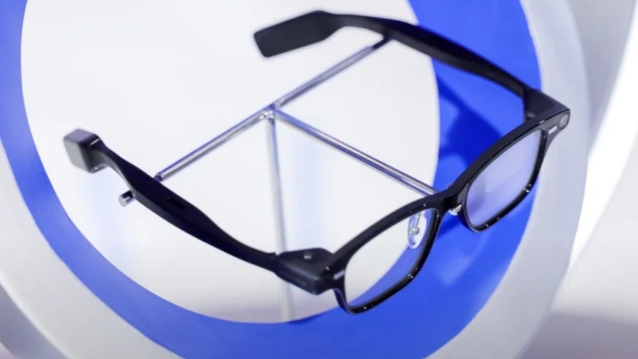 alibaba enters wearable tech with ai powered glasses