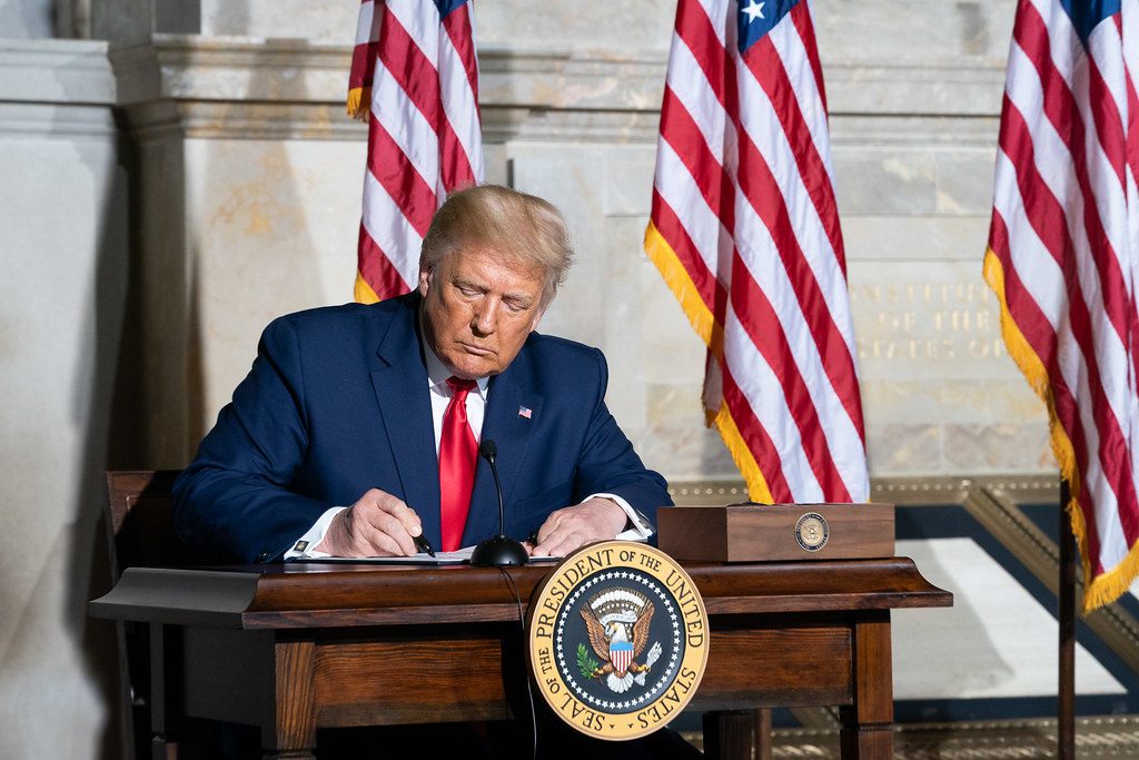 trump announces new us eu trade deal with 15% tariffs