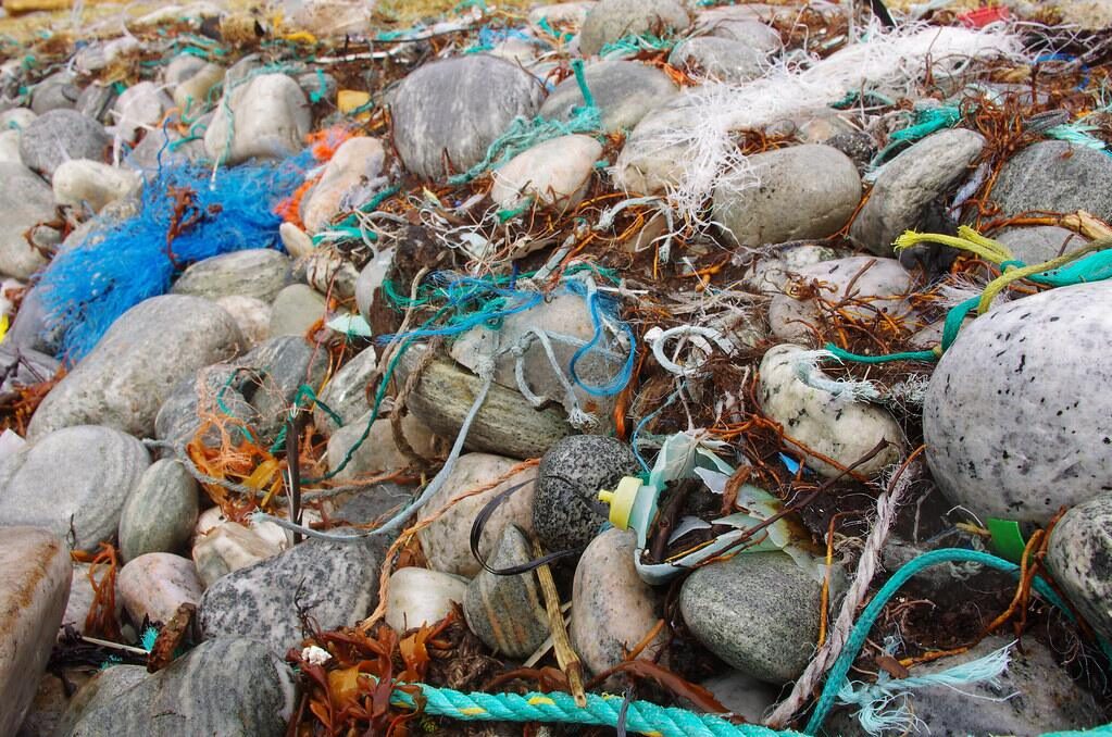 growing microplastic pollution threatens oil industry