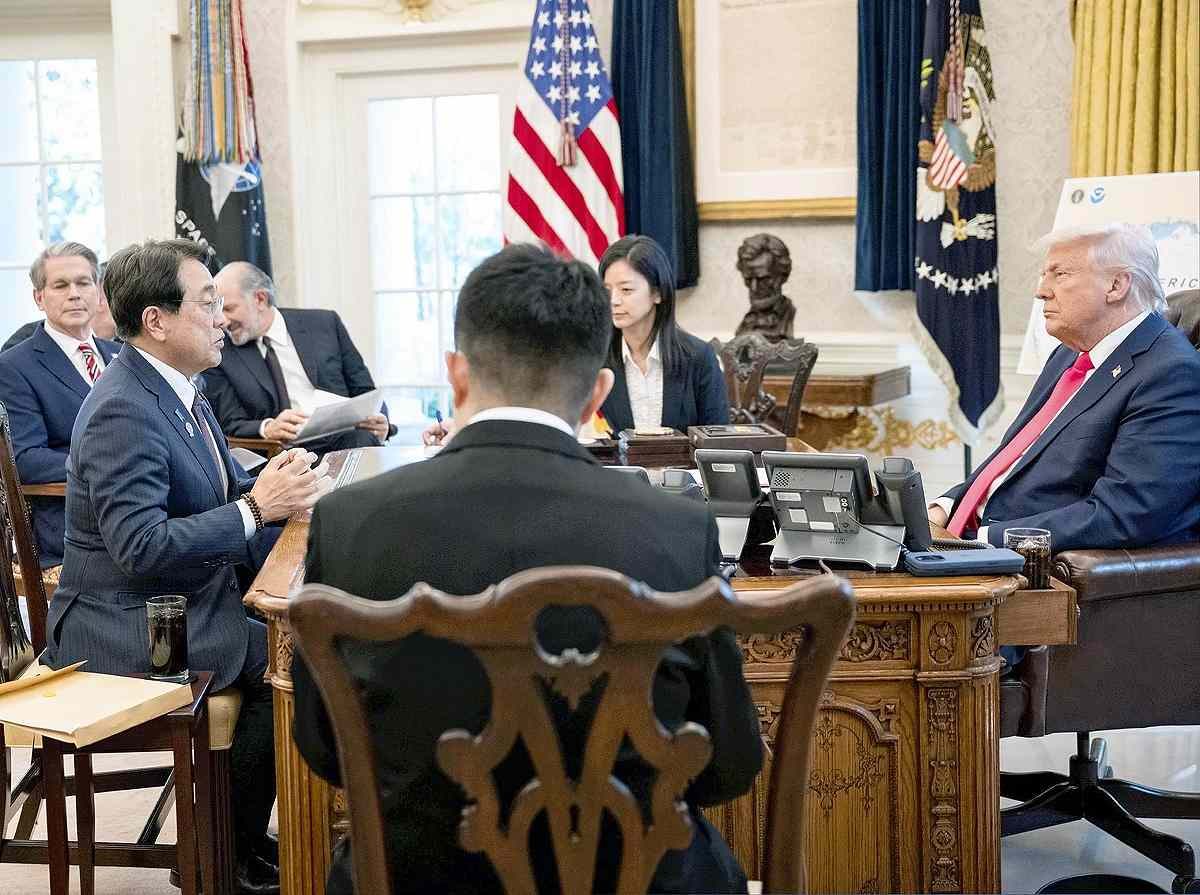 japan envoy postpones us trip to resolve trade disputes