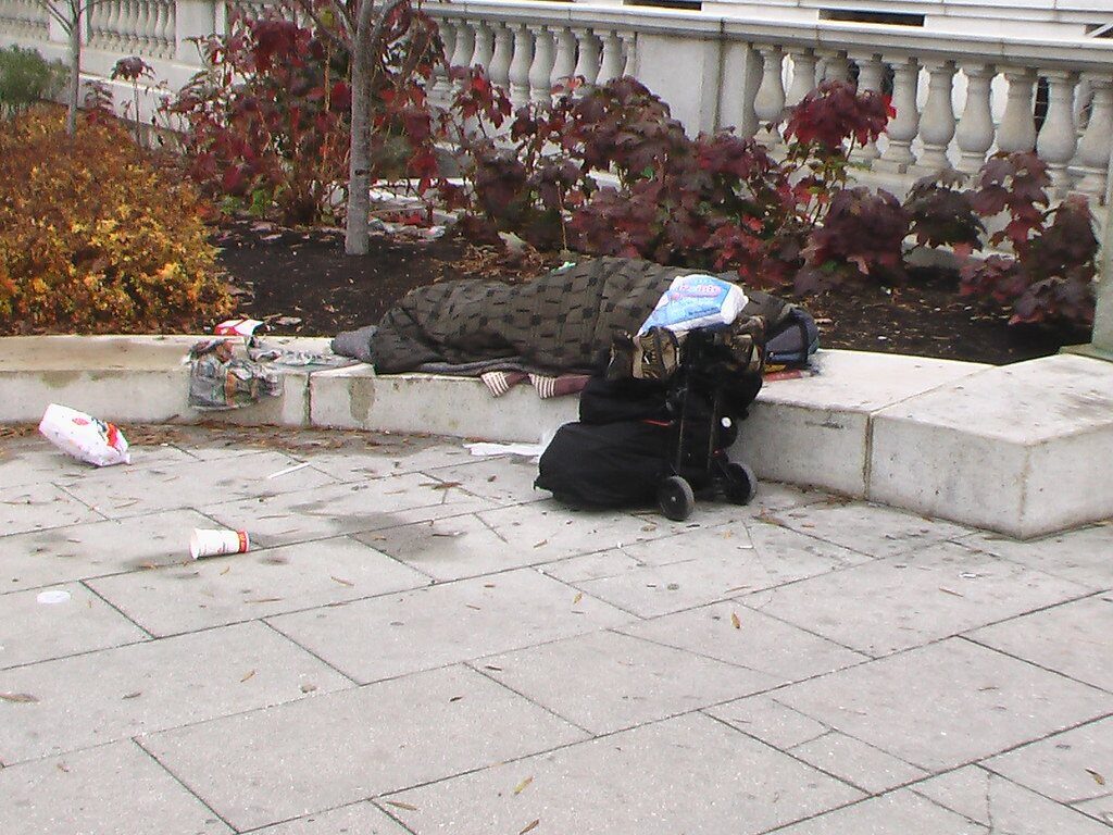 trump targets crime, homelessness in washington dc