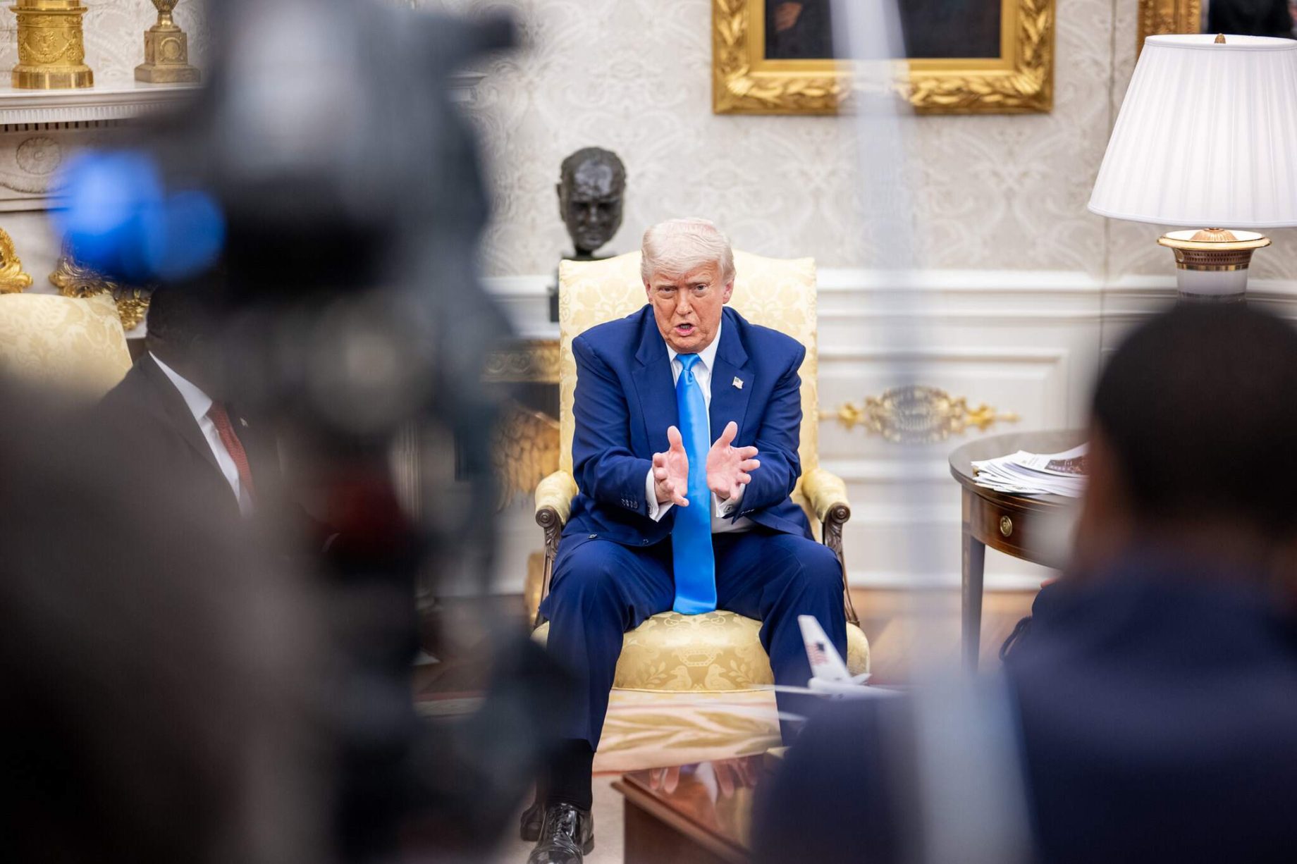 white house tempers hopes ahead of trump putin meeting